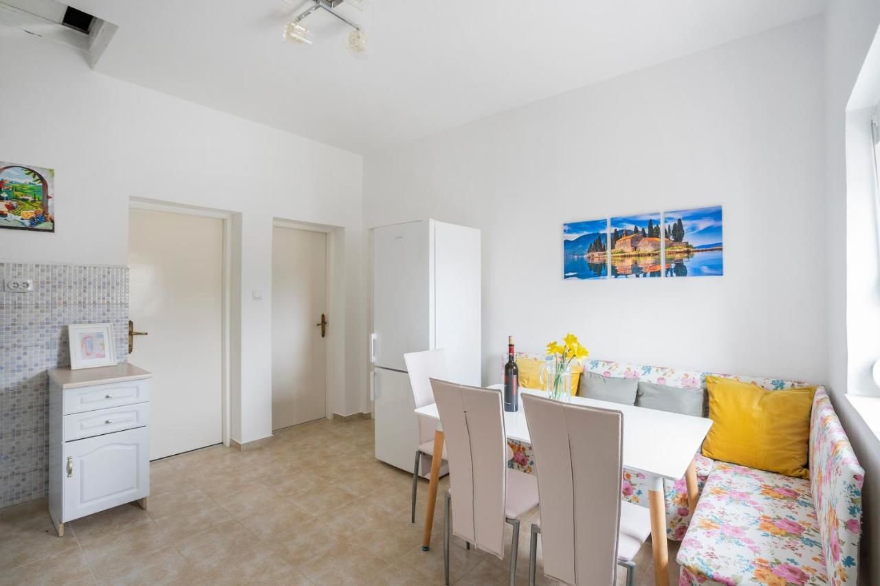Гостевой дом Villa Mandarina Тиват